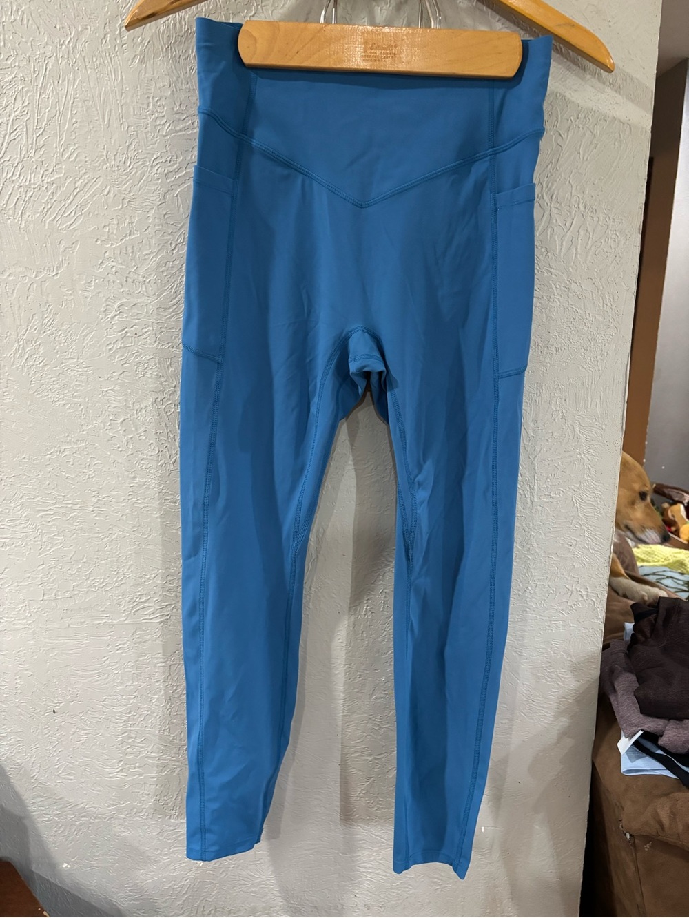 Halara UltraSculpt High Waist Scrunch Butt Lift Tummy Control Pocket Legging Med